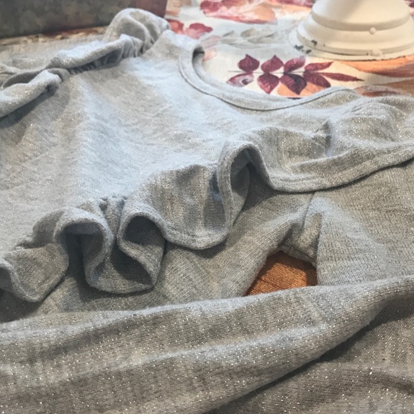 Cat & Jack long sleeved ruffle sweater shirt - Picture 5 of 7